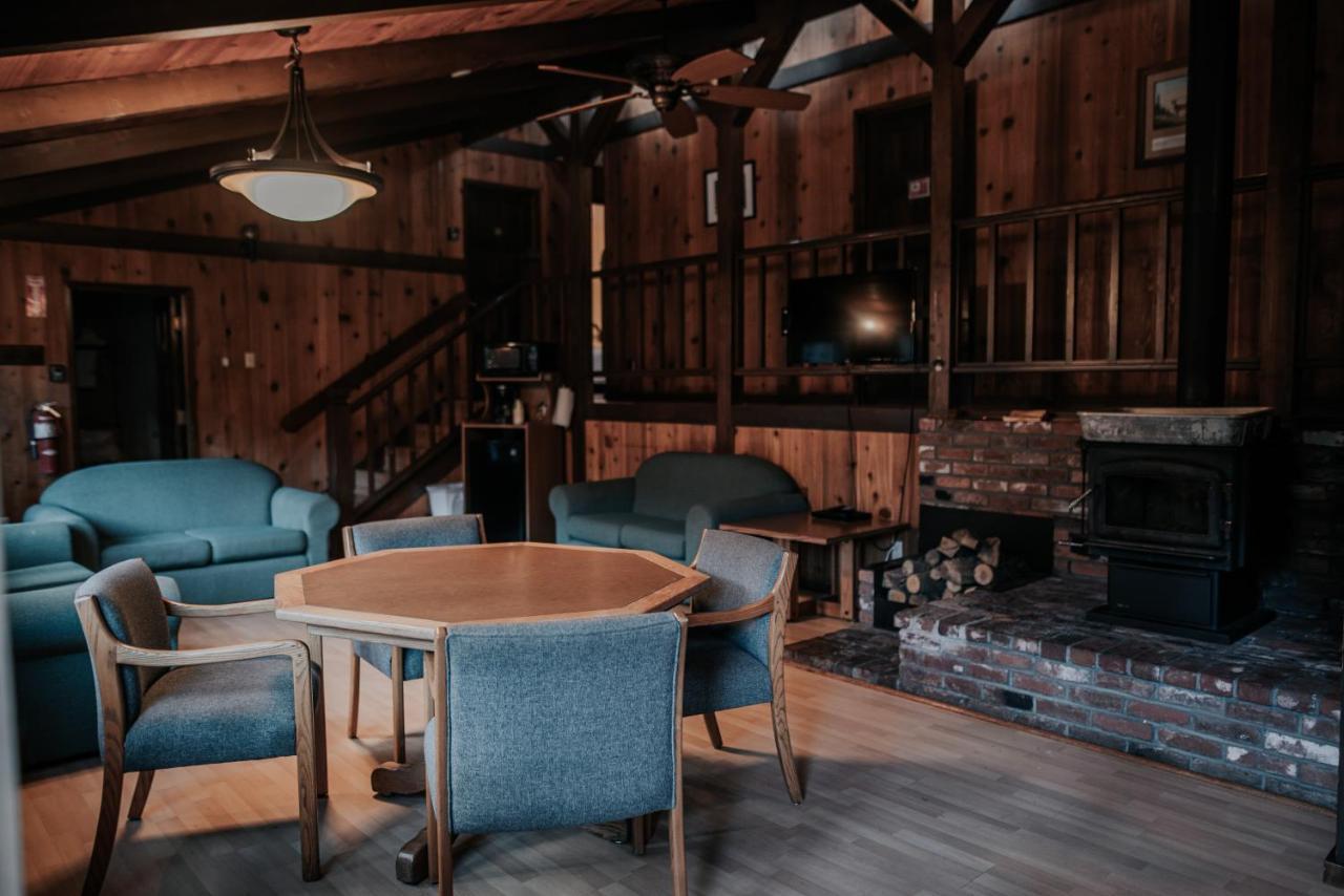 The Smith Creek Village Outdoor Hotel At Silver Falls State Park Sublimity Exterior photo